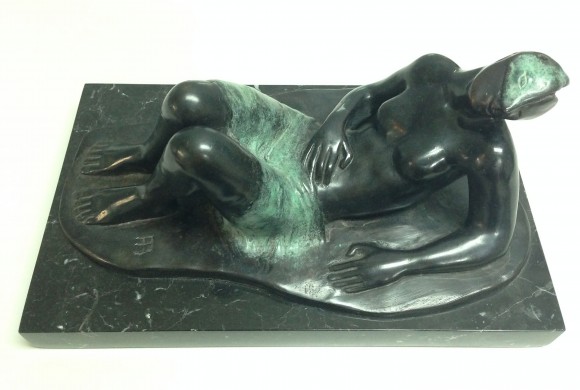 Desnudo, 7.5x12x5″